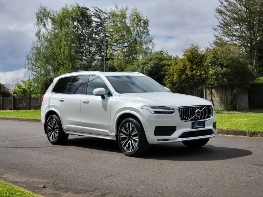 
								Volvo XC90 full									