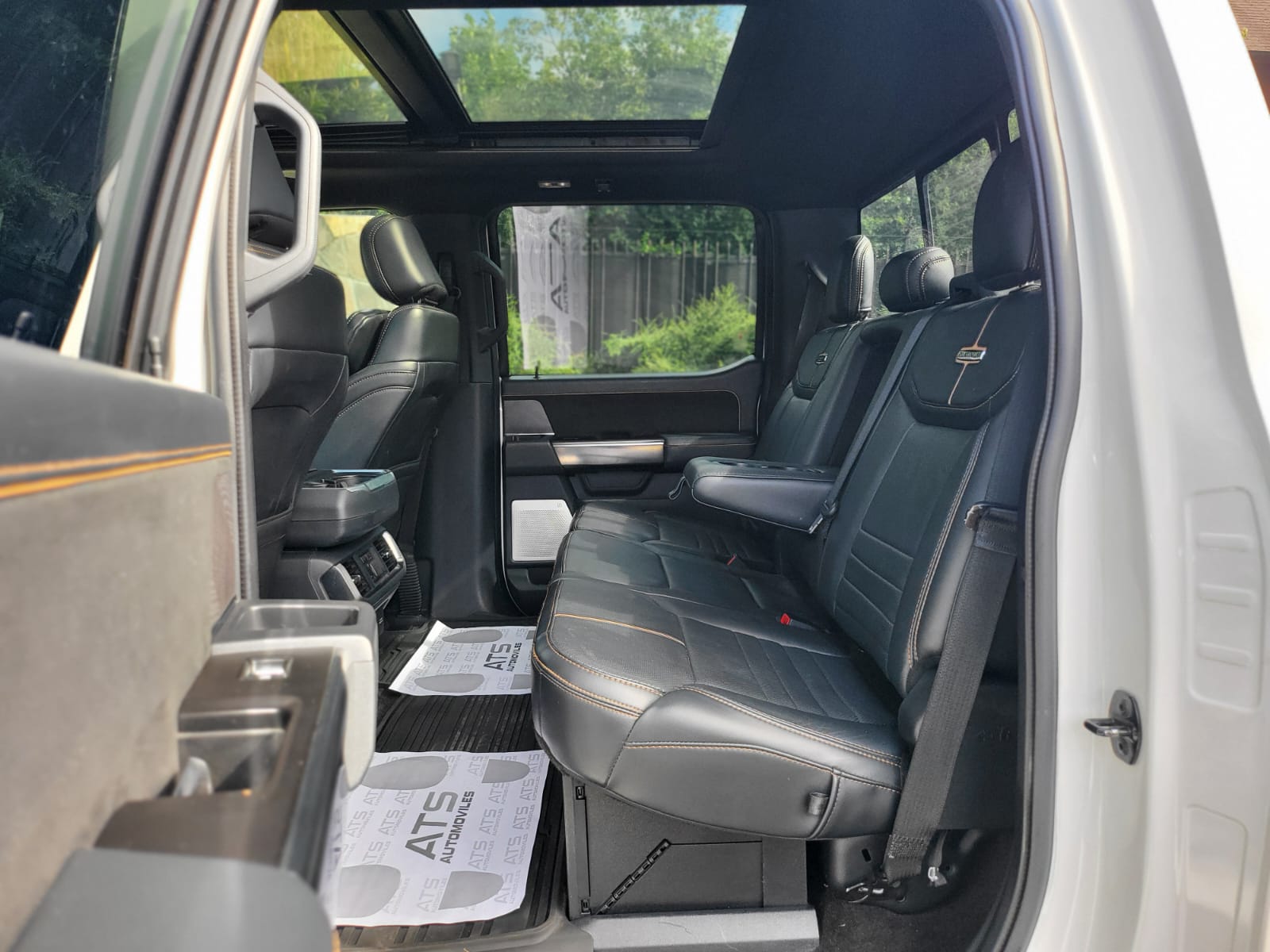 
								Ford F150 Platinum full									