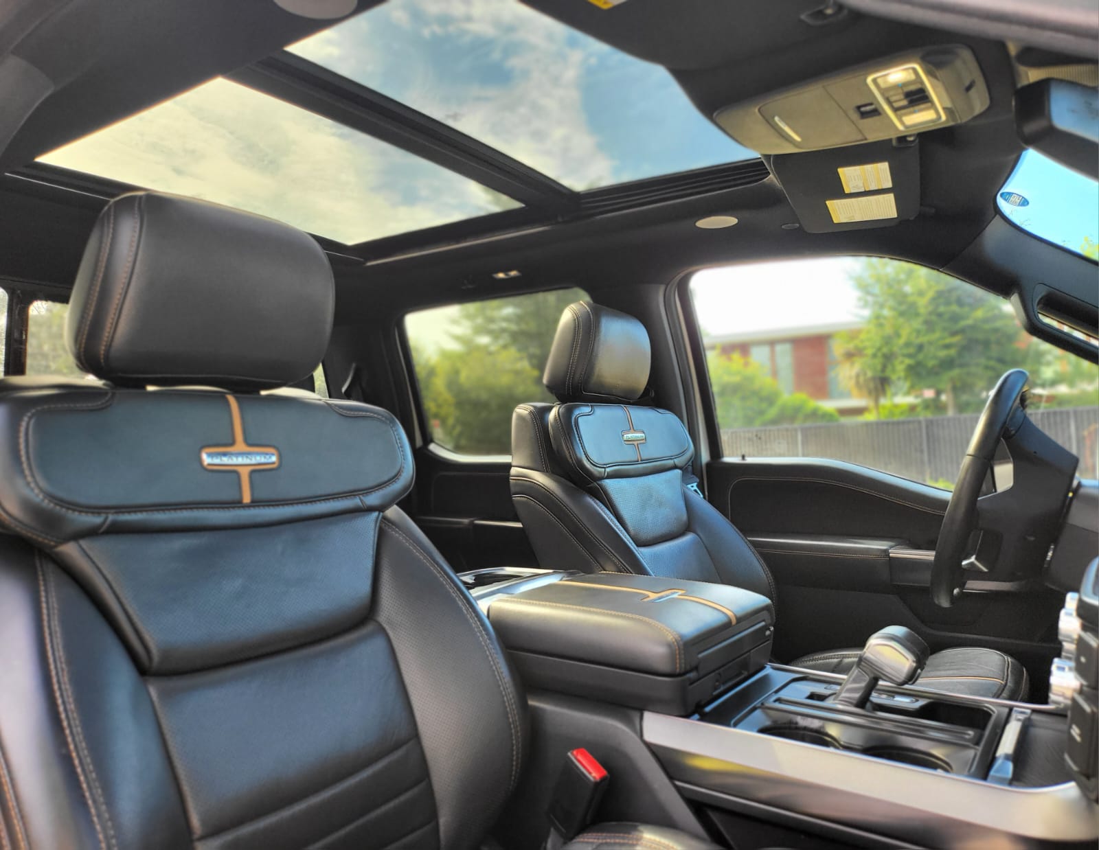 
								Ford F150 Platinum full									