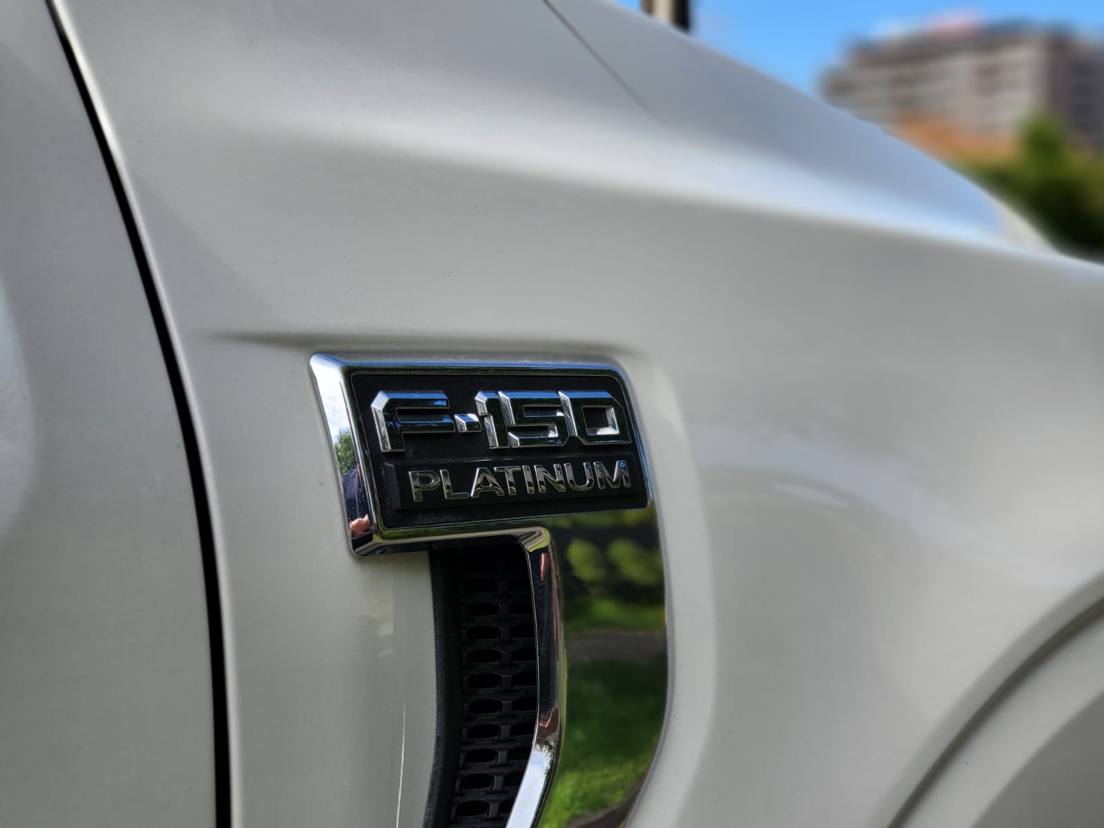 
								Ford F150 Platinum full									