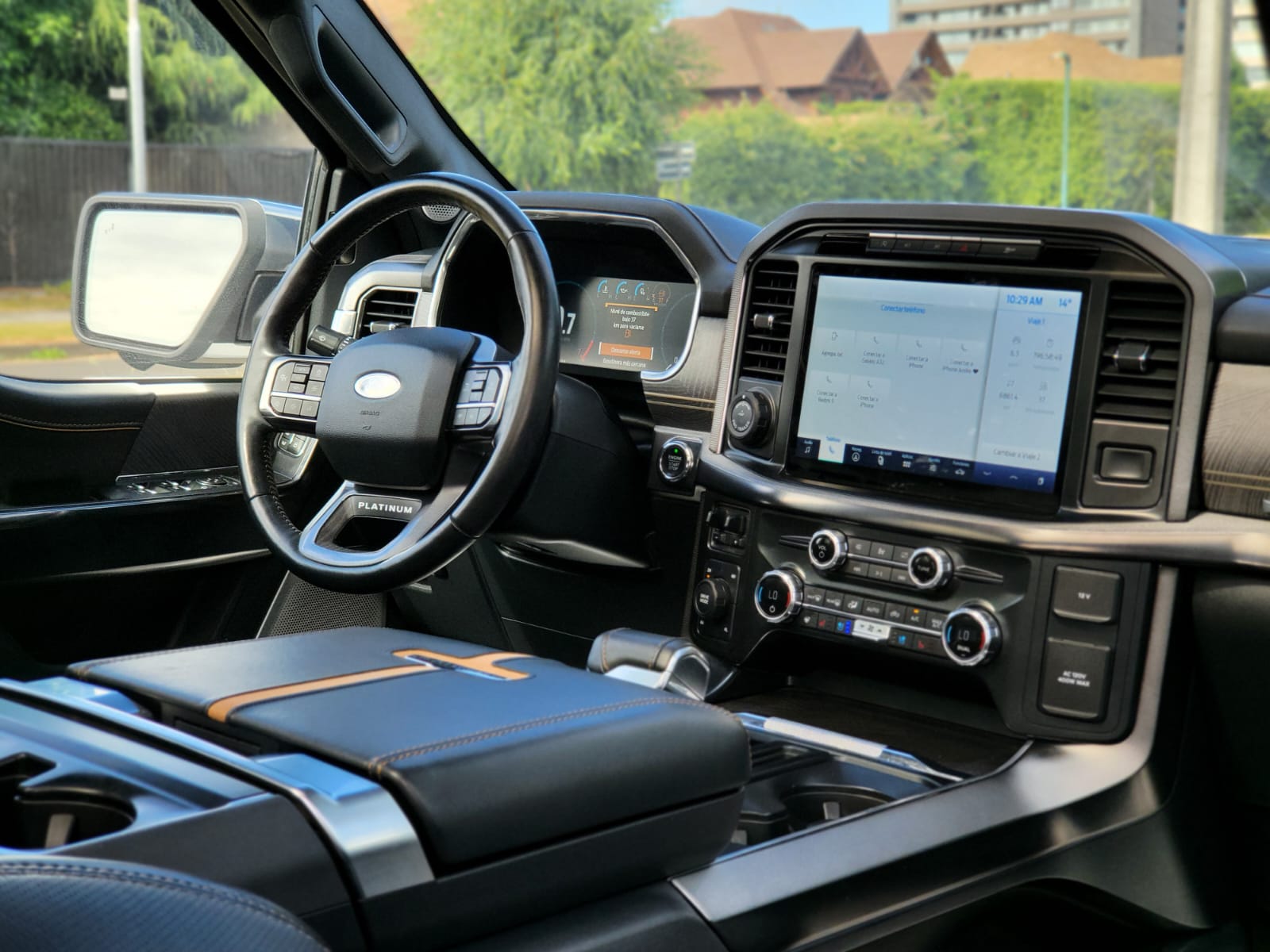
								Ford F150 Platinum full									