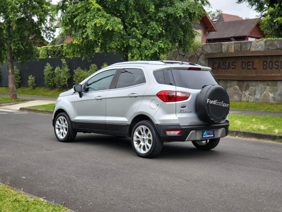 
								Ford Ecosport Titanium full									