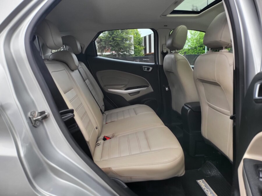 
								Ford Ecosport Titanium full									