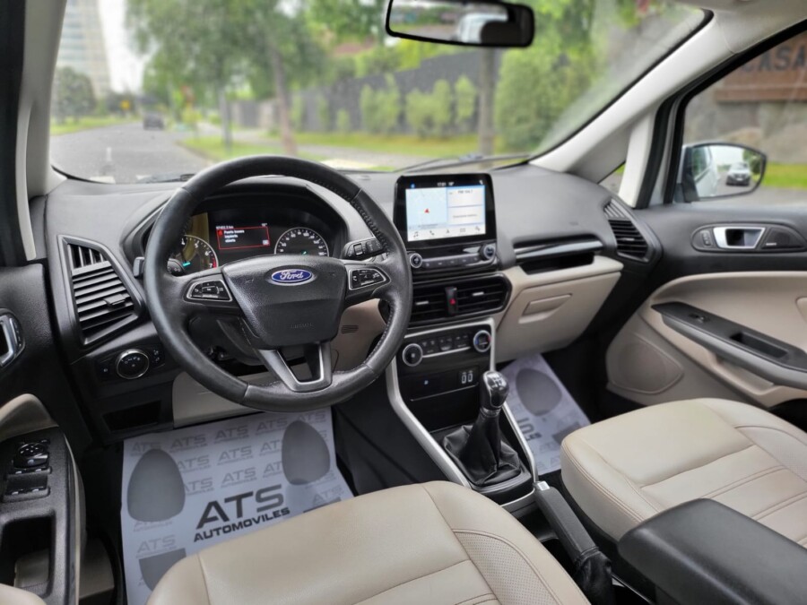
								Ford Ecosport Titanium full									