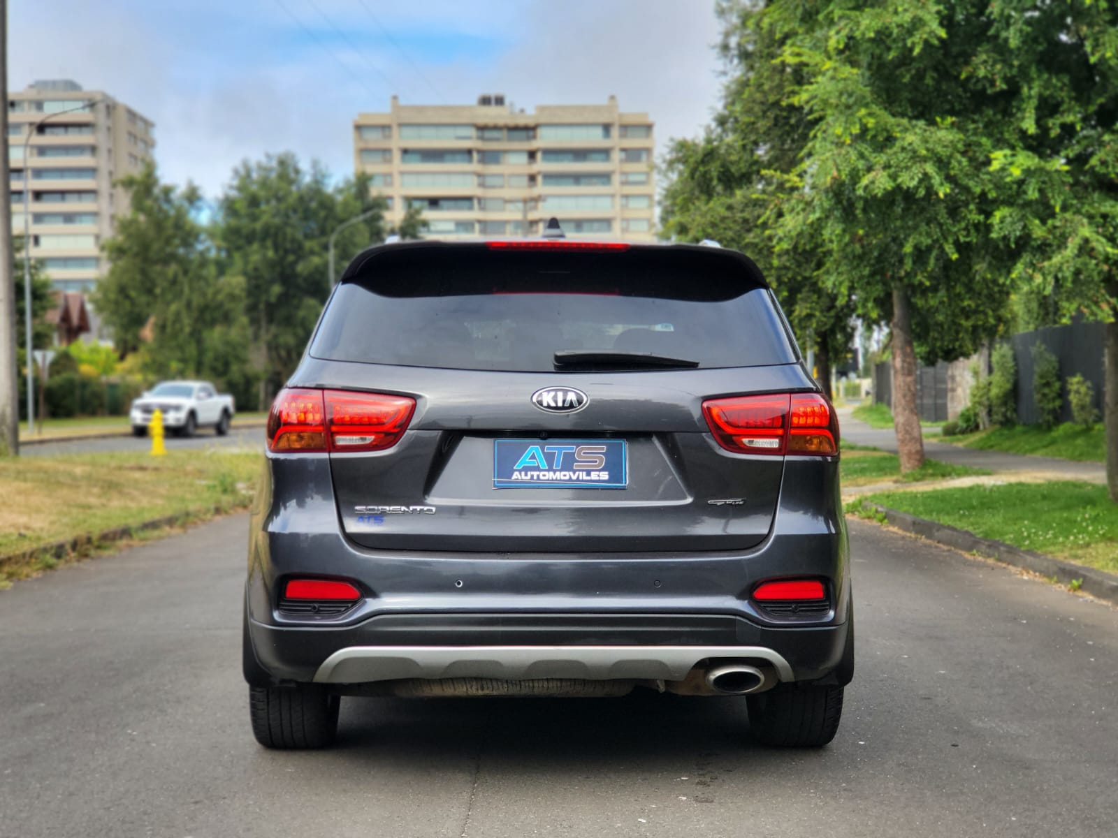 
								KIA SORENTO GTL AWD full									