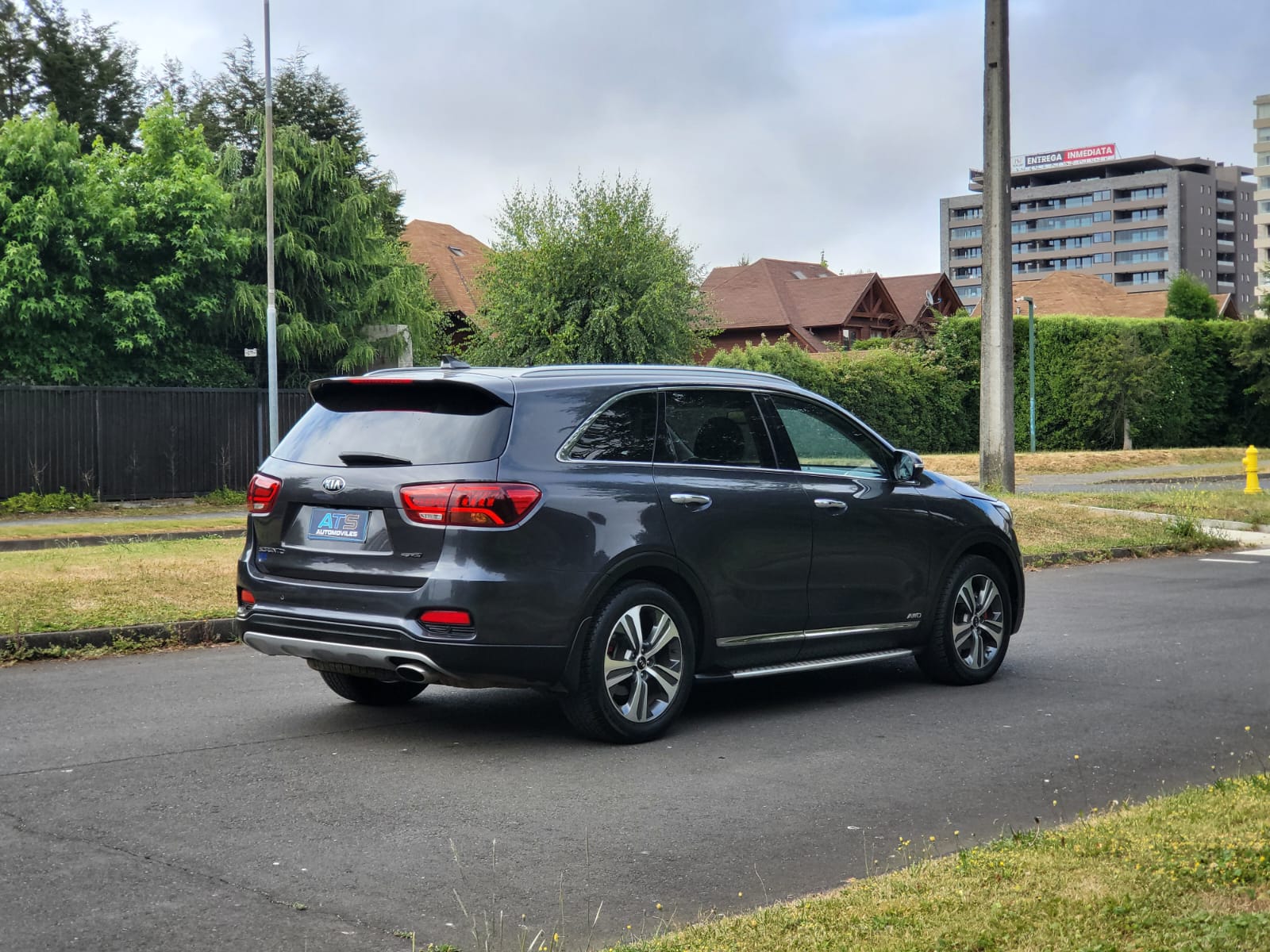 
								KIA SORENTO GTL AWD full									