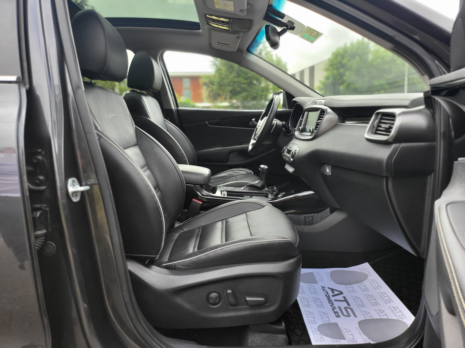 
								KIA SORENTO GTL AWD full									
