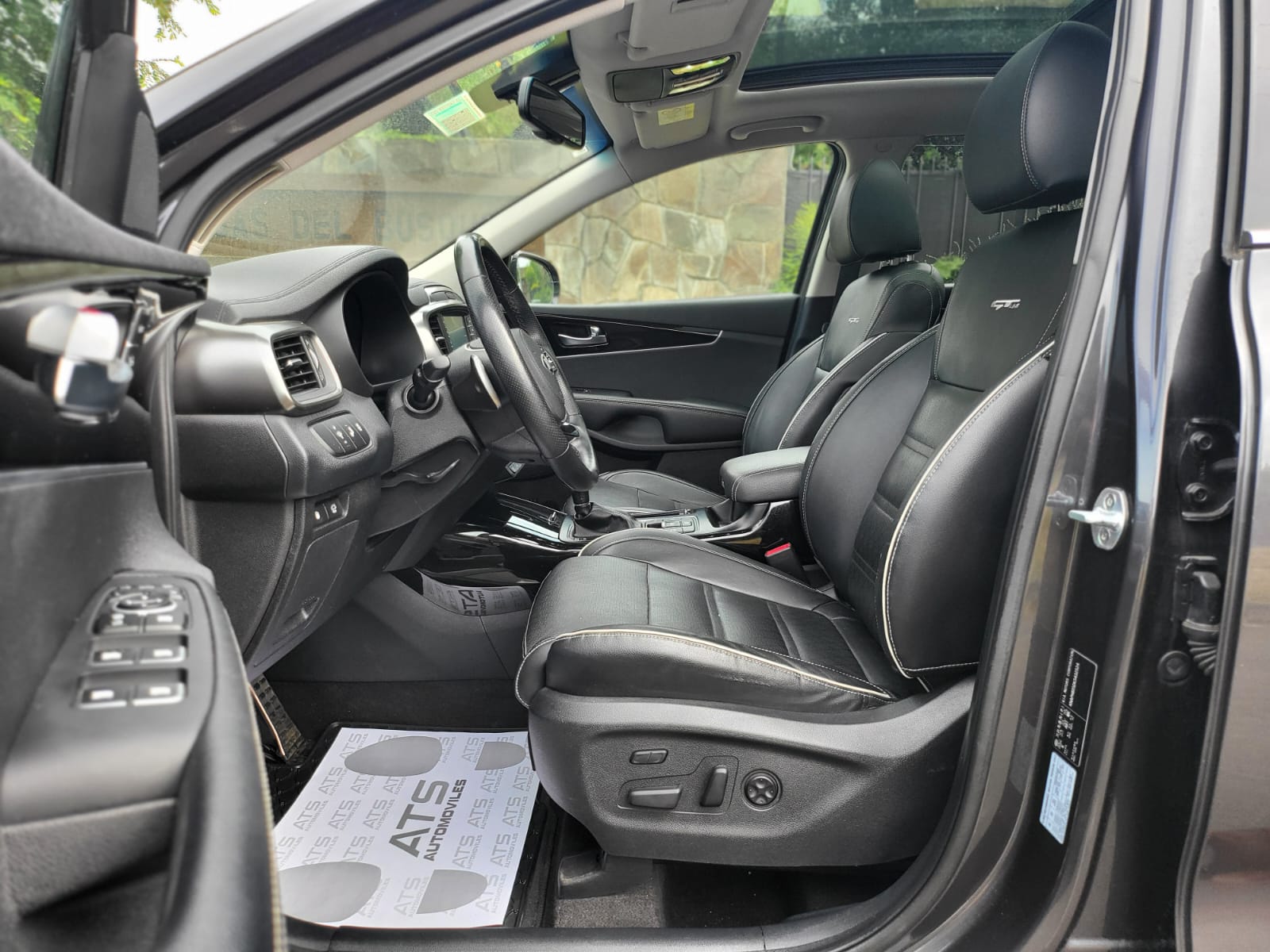 
								KIA SORENTO GTL AWD full									
