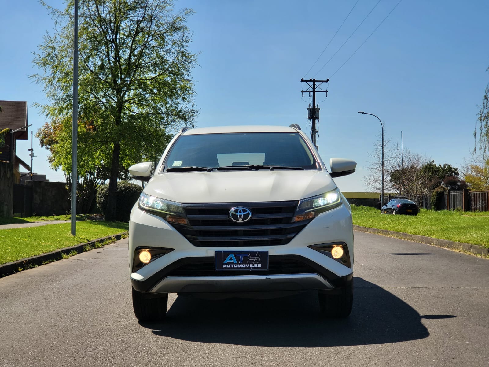 
								Toyota Rush full									