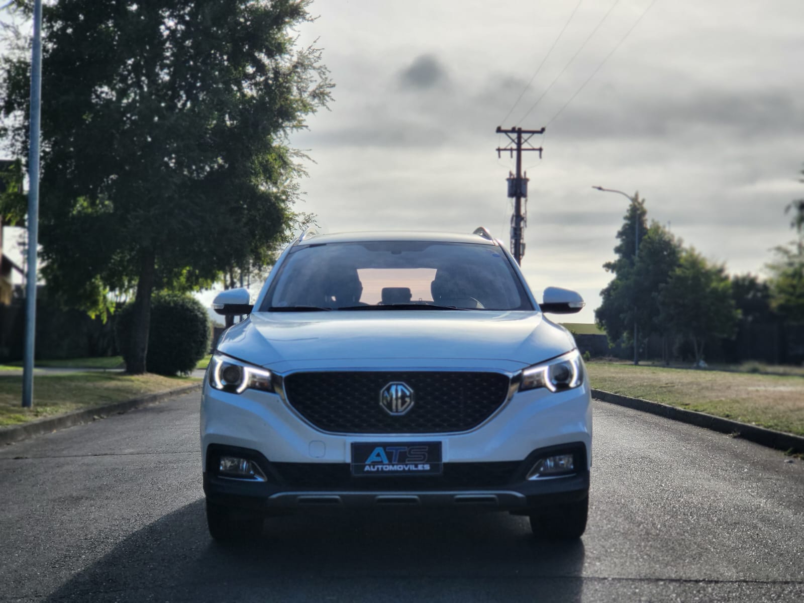 
								MG ZS full									