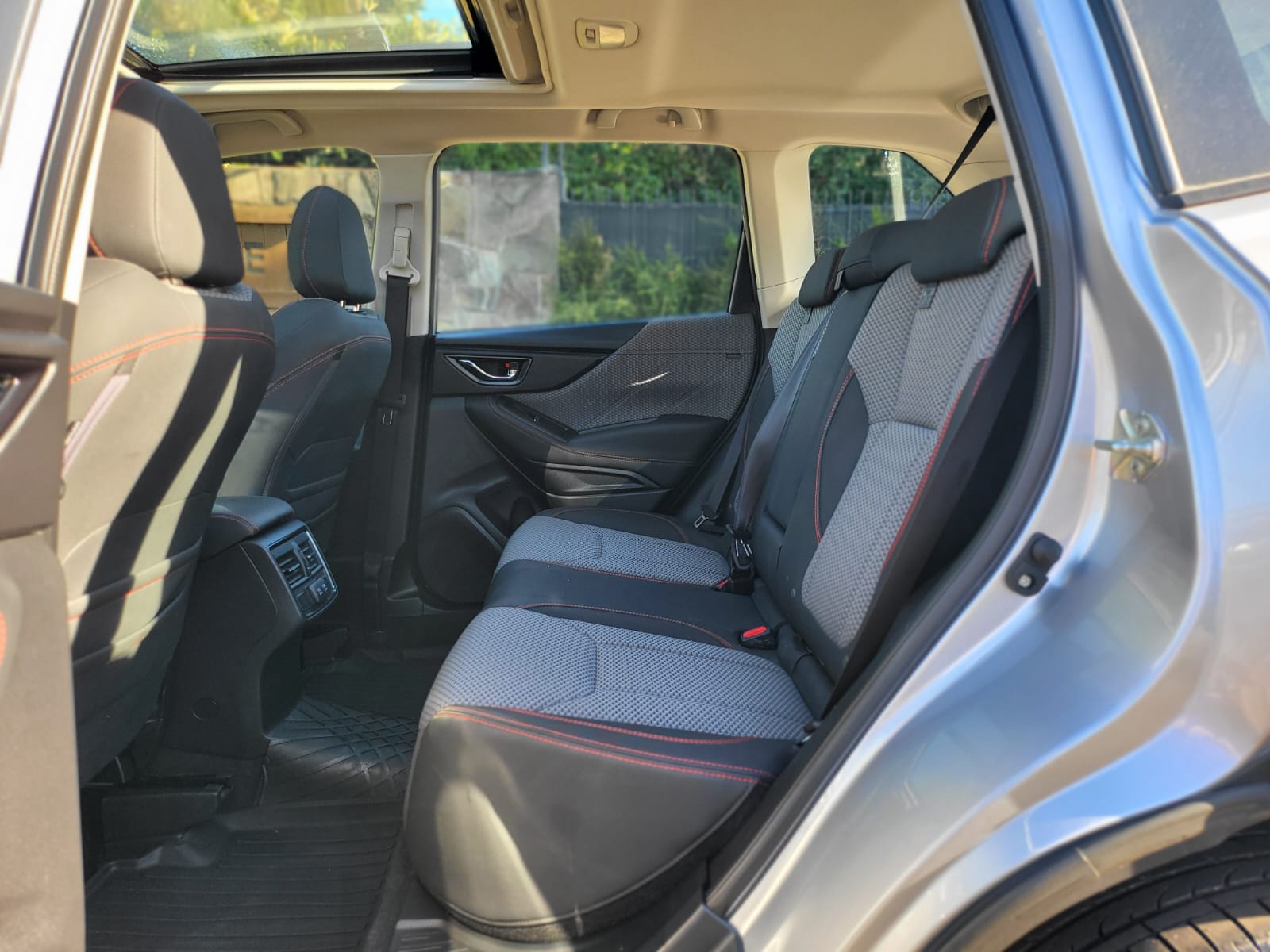 
								SUBARU NEW FORESTER full									