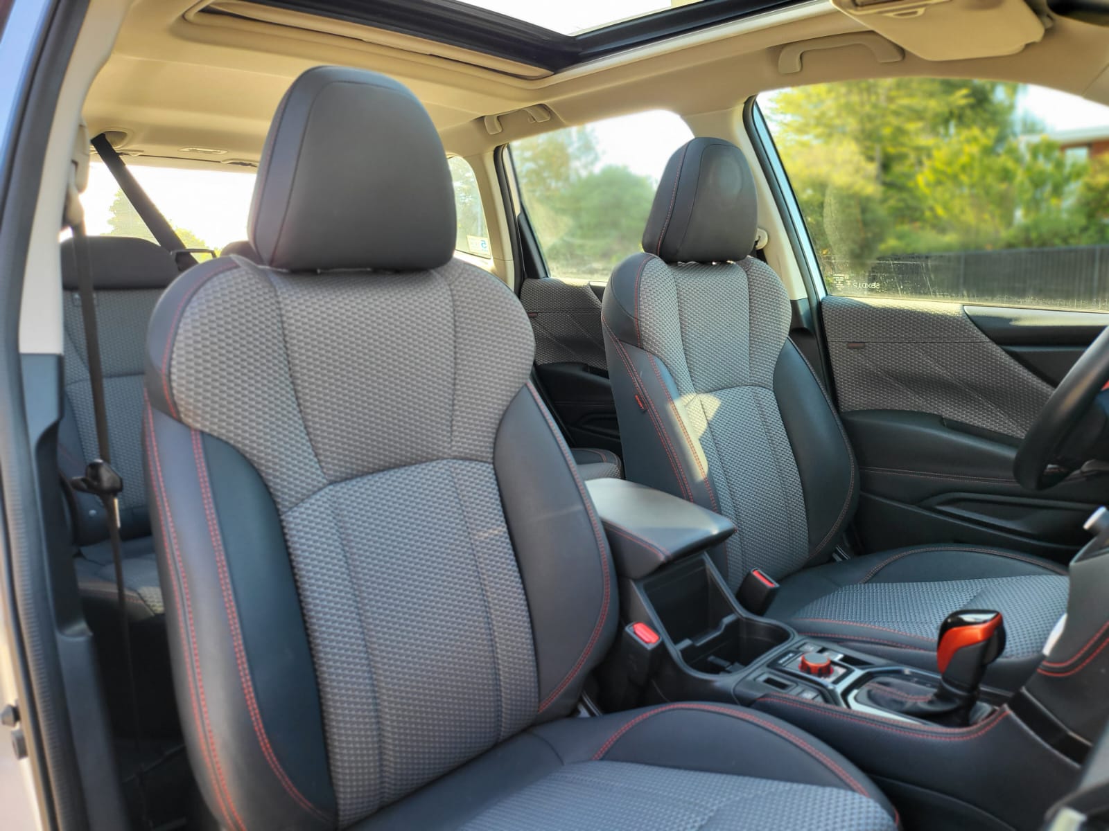 
								SUBARU NEW FORESTER full									