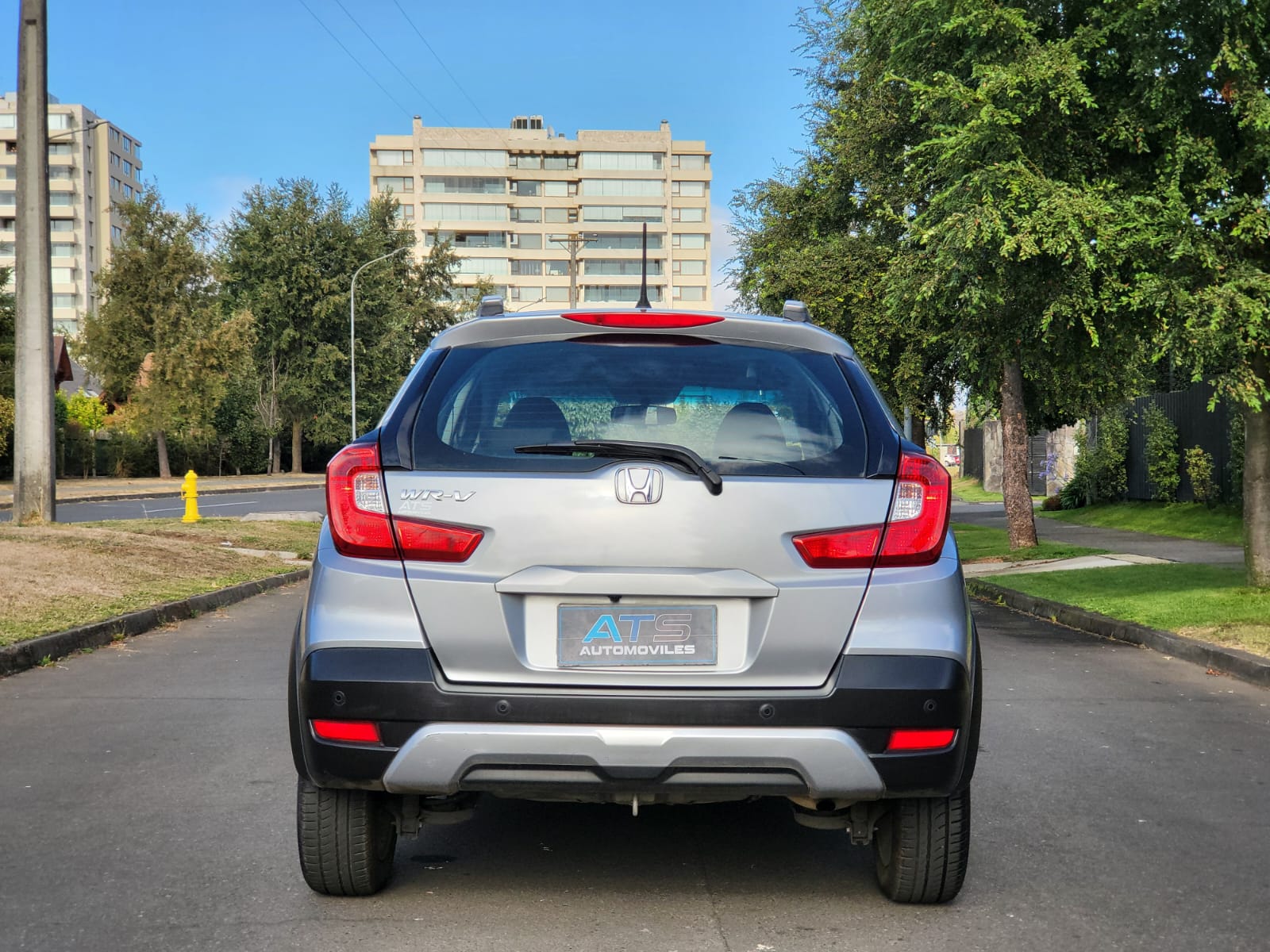 
								Honda WRV LX full									