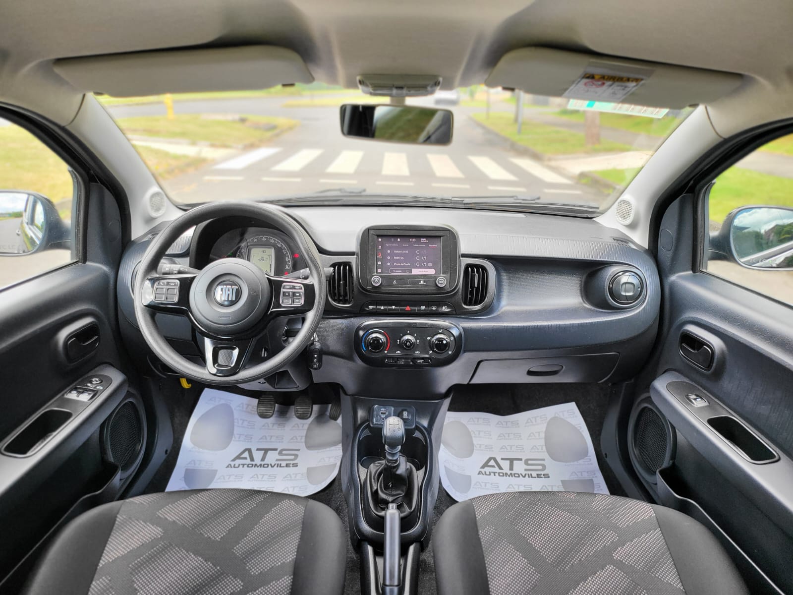 
								Fiat MOBI full									