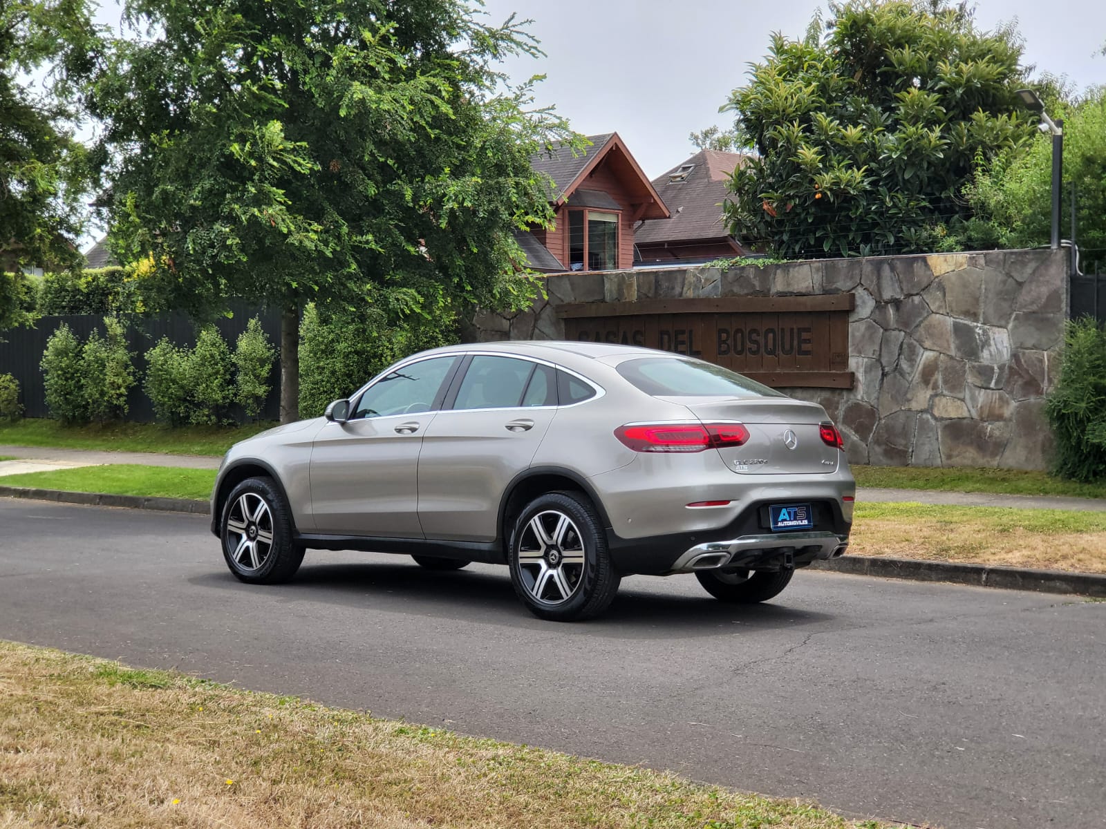 
								Mercedes Benz GLC 220D full									