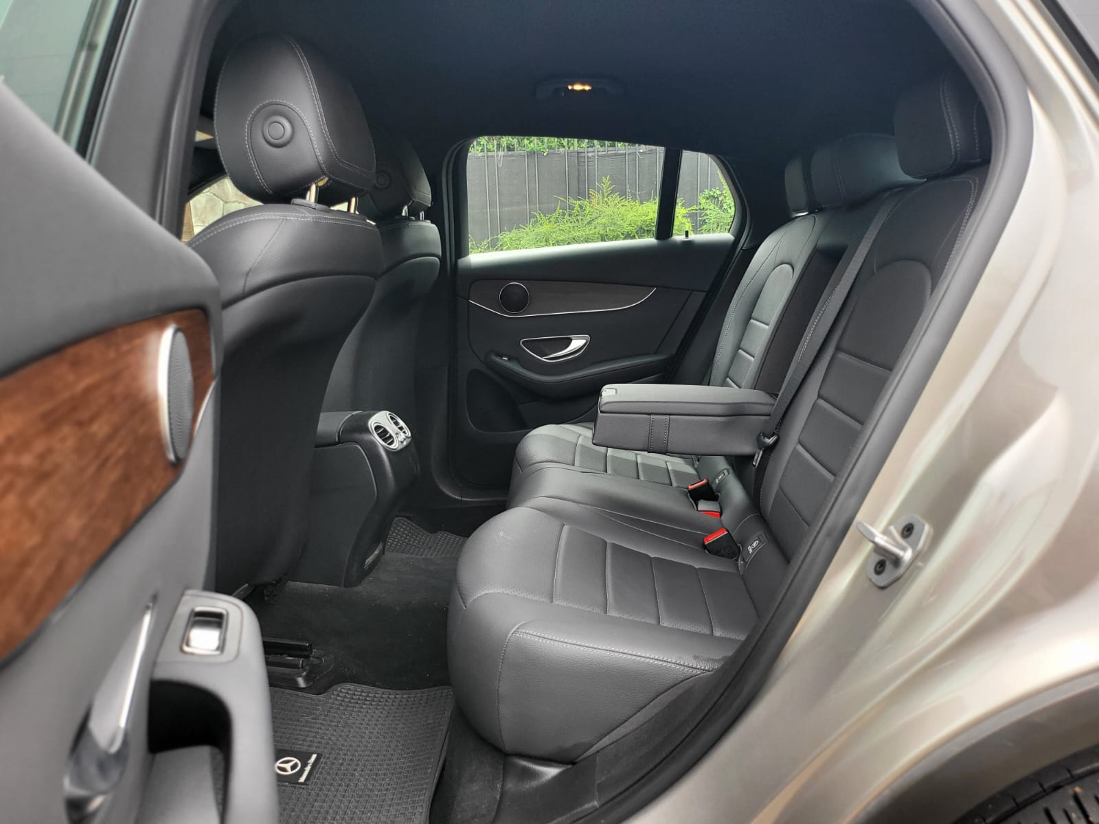 
								Mercedes Benz GLC 220D full									