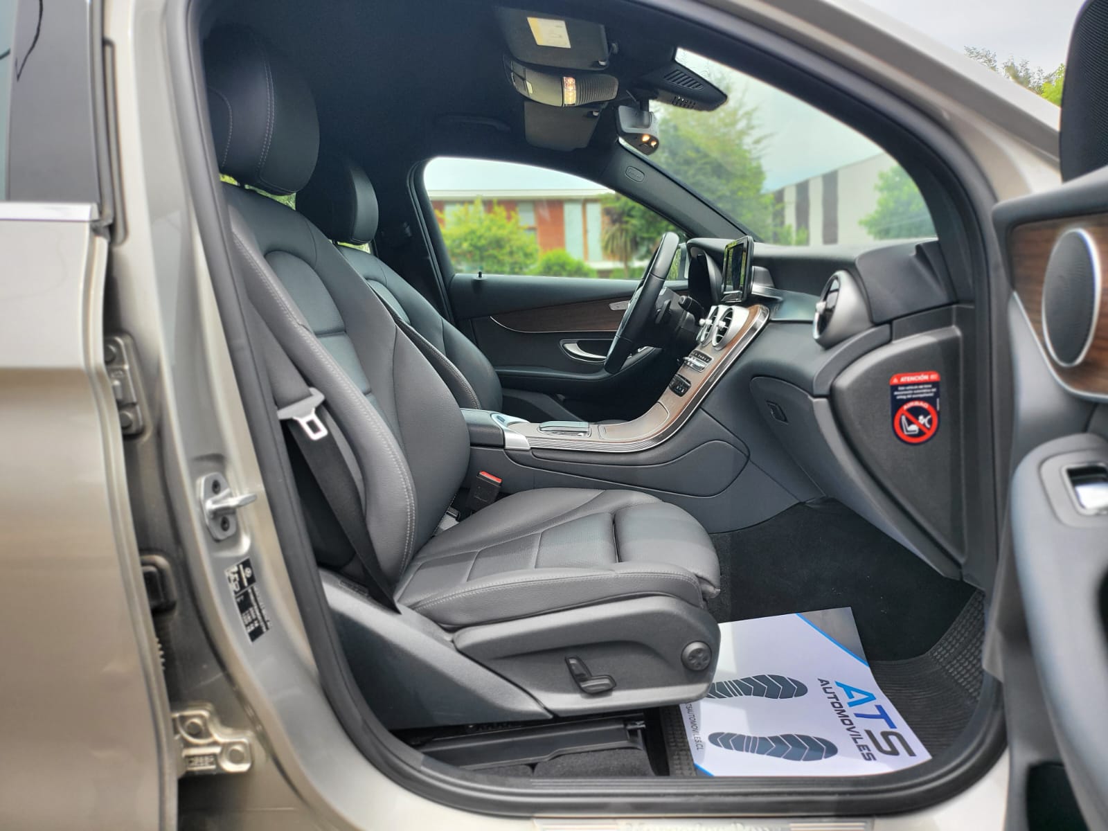 
								Mercedes Benz GLC 220D full									