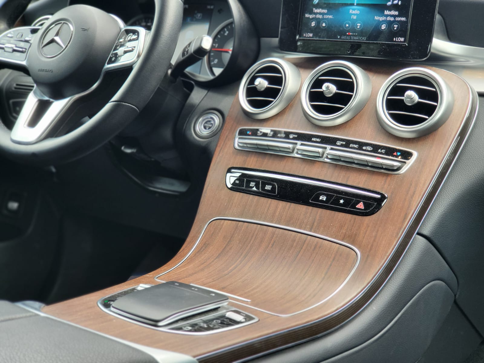 
								Mercedes Benz GLC 220D full									
