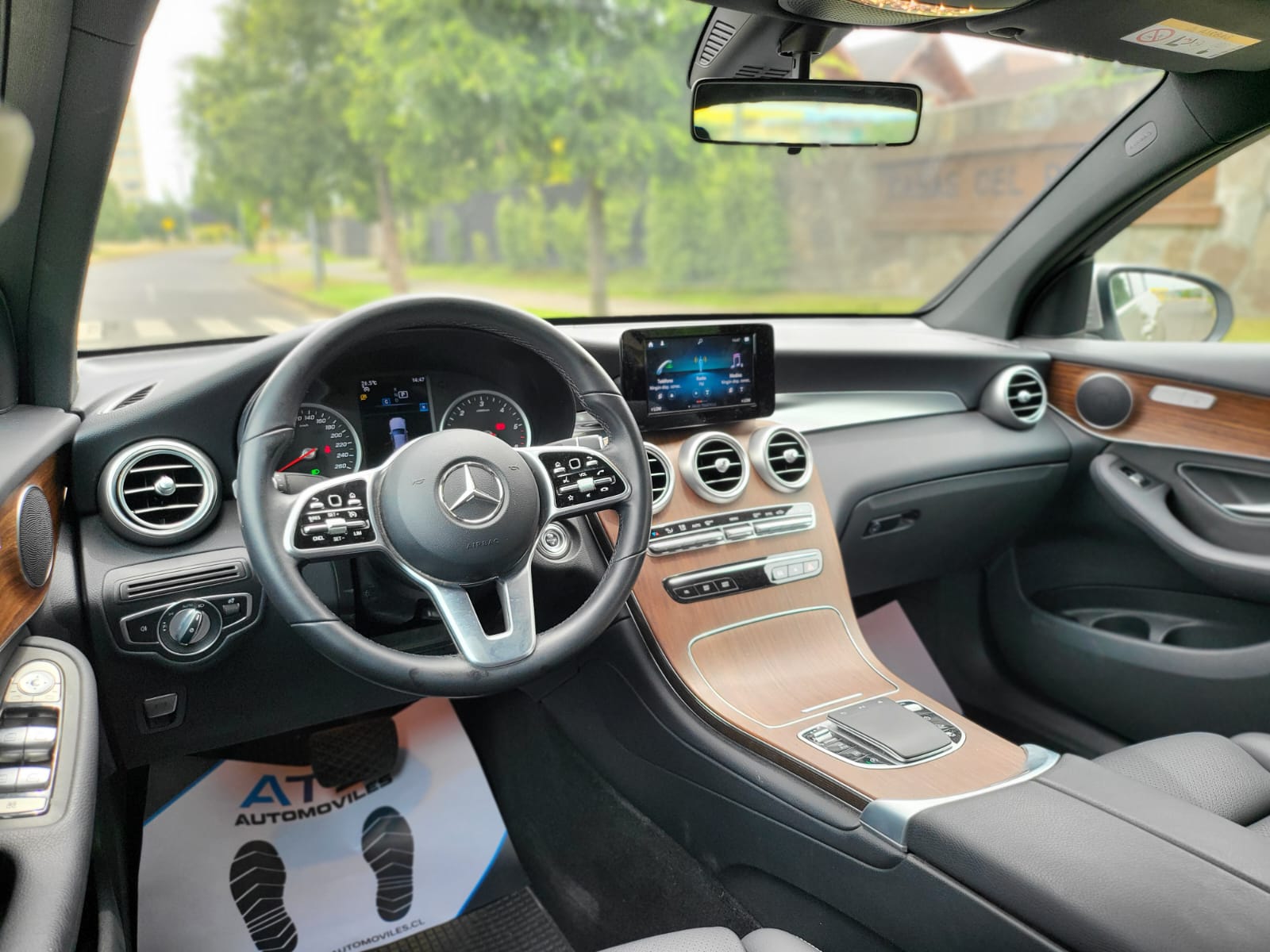 
								Mercedes Benz GLC 220D full									