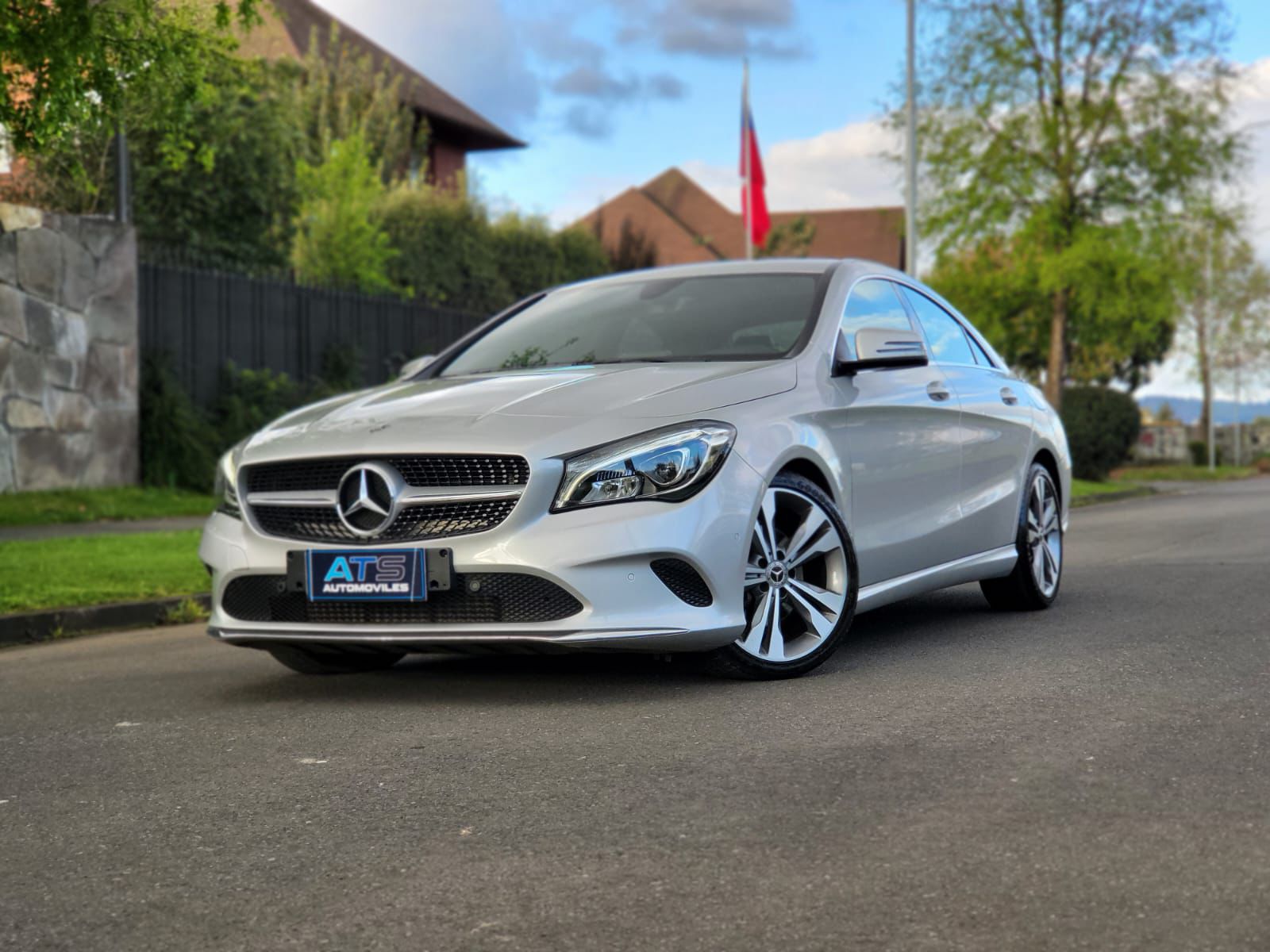 
								Mercedes Benz CLA 180 full									