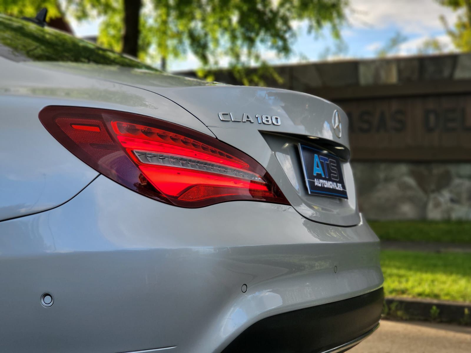 
								Mercedes Benz CLA 180 full									