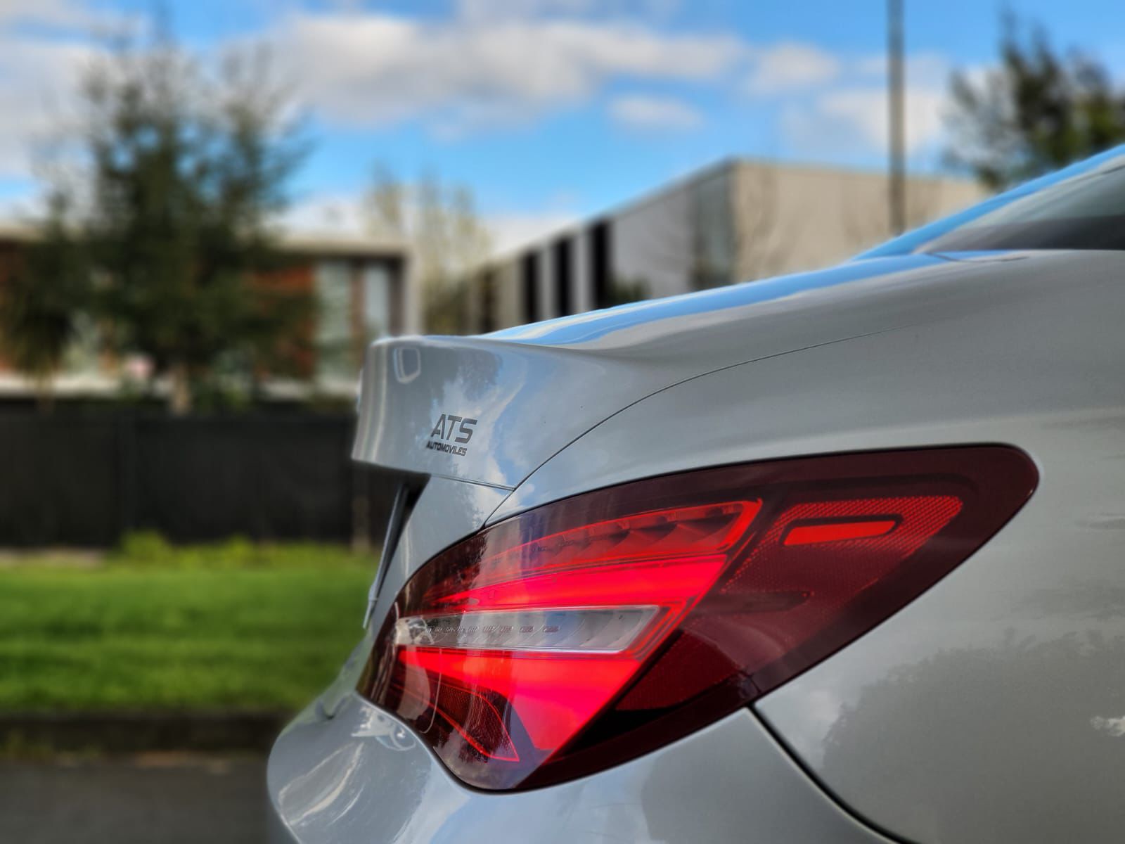 
								Mercedes Benz CLA 180 full									