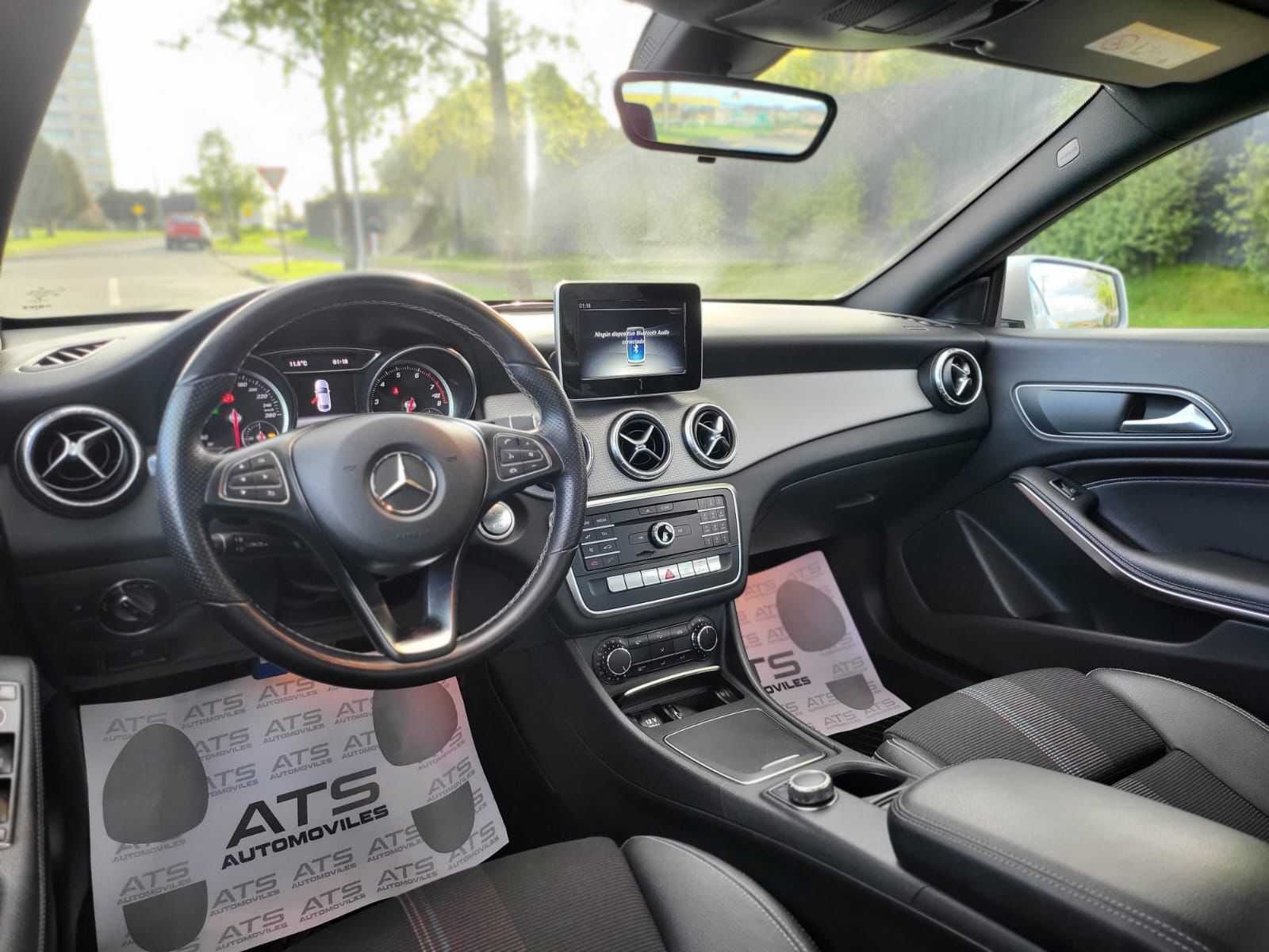 
								Mercedes Benz CLA 180 full									