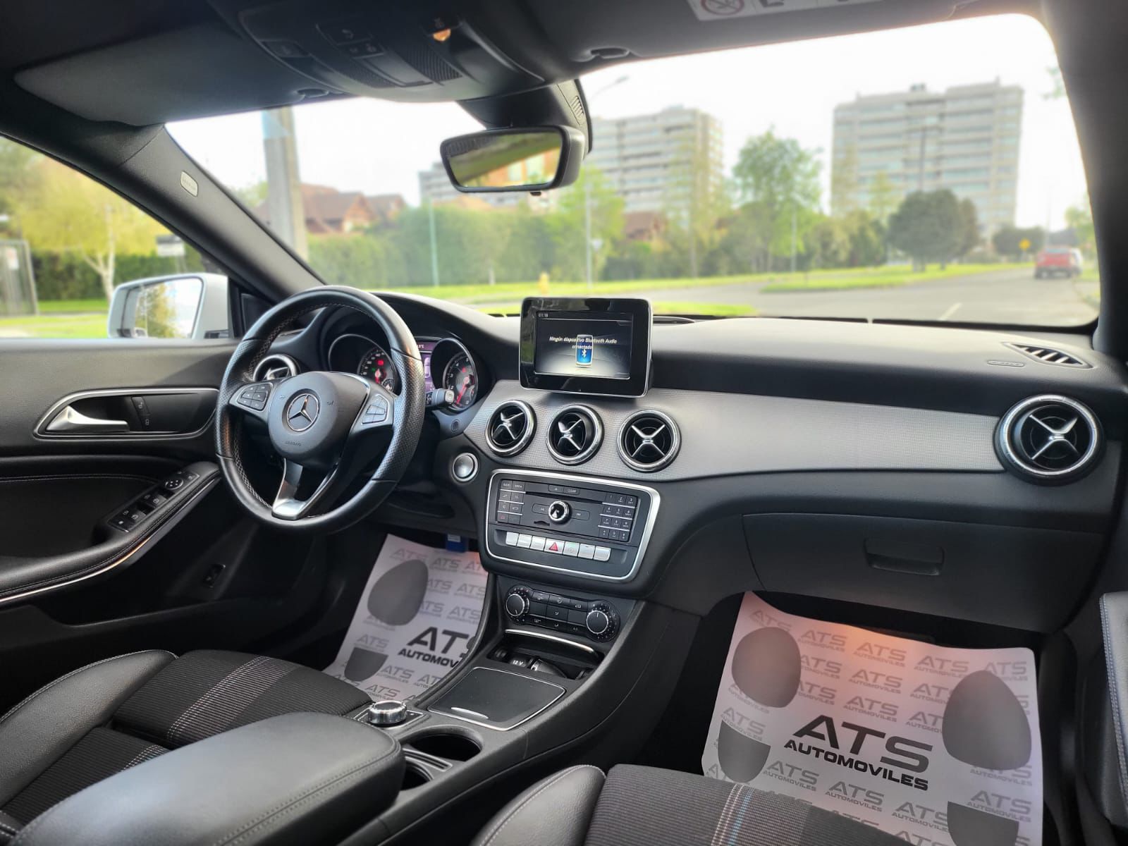 
								Mercedes Benz CLA 180 full									