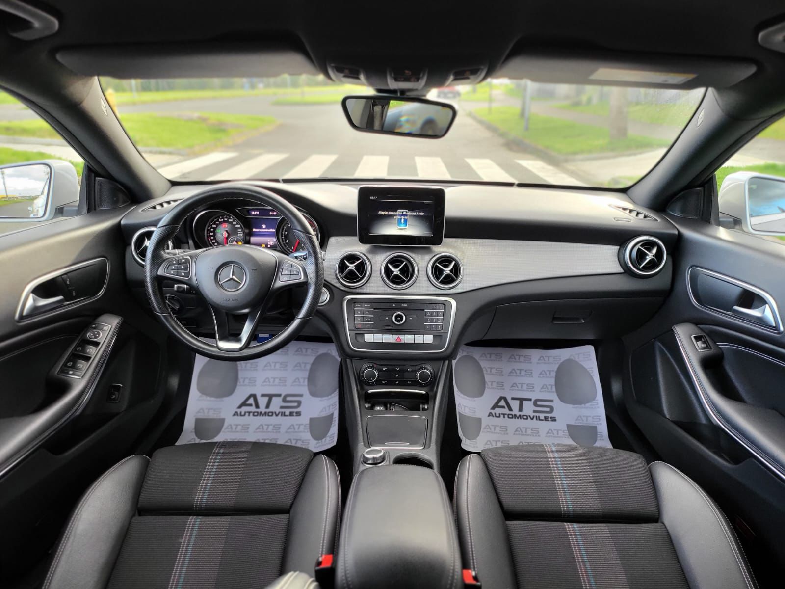 
								Mercedes Benz CLA 180 full									