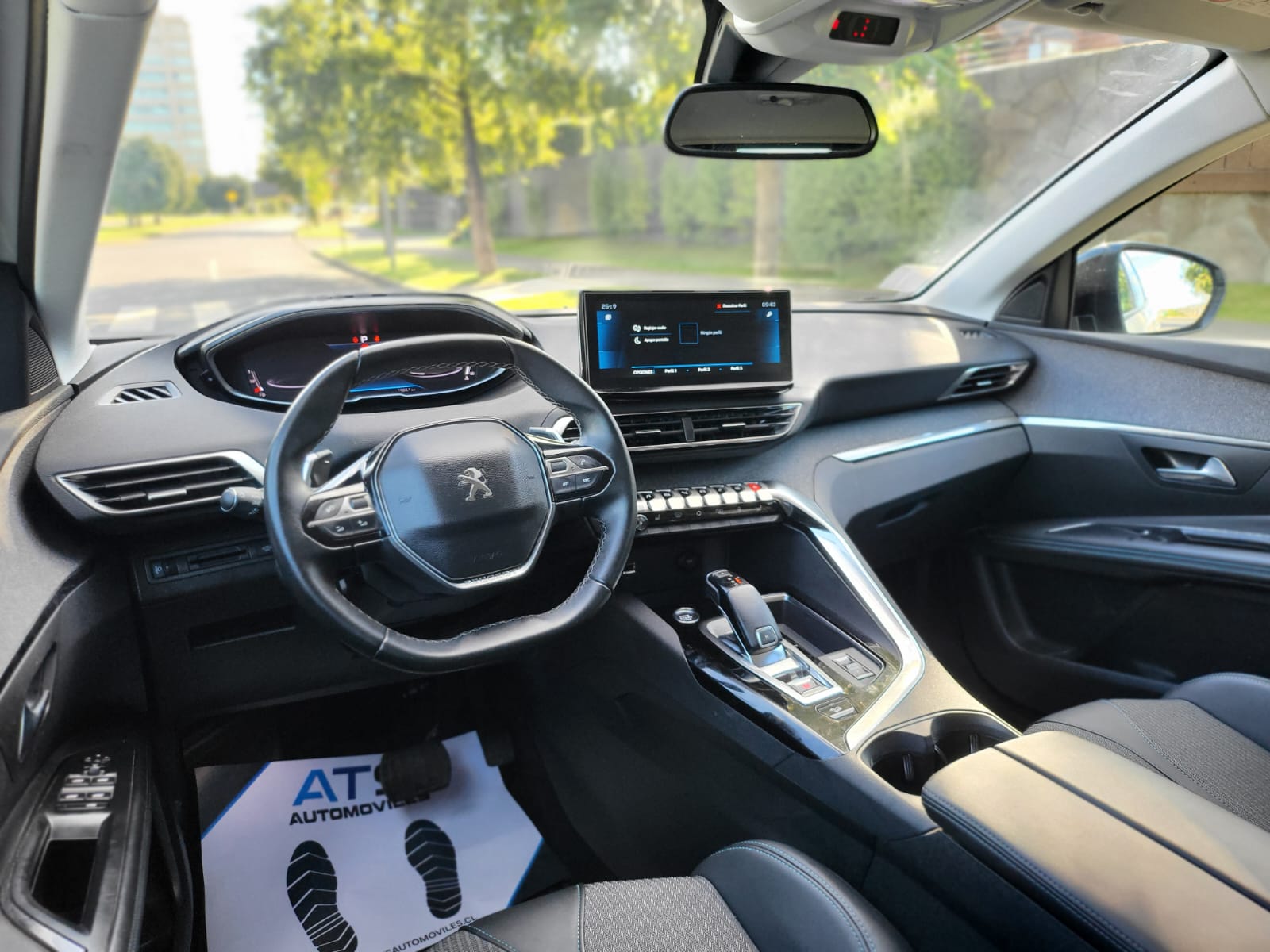 
								Peugeot 3008 full									