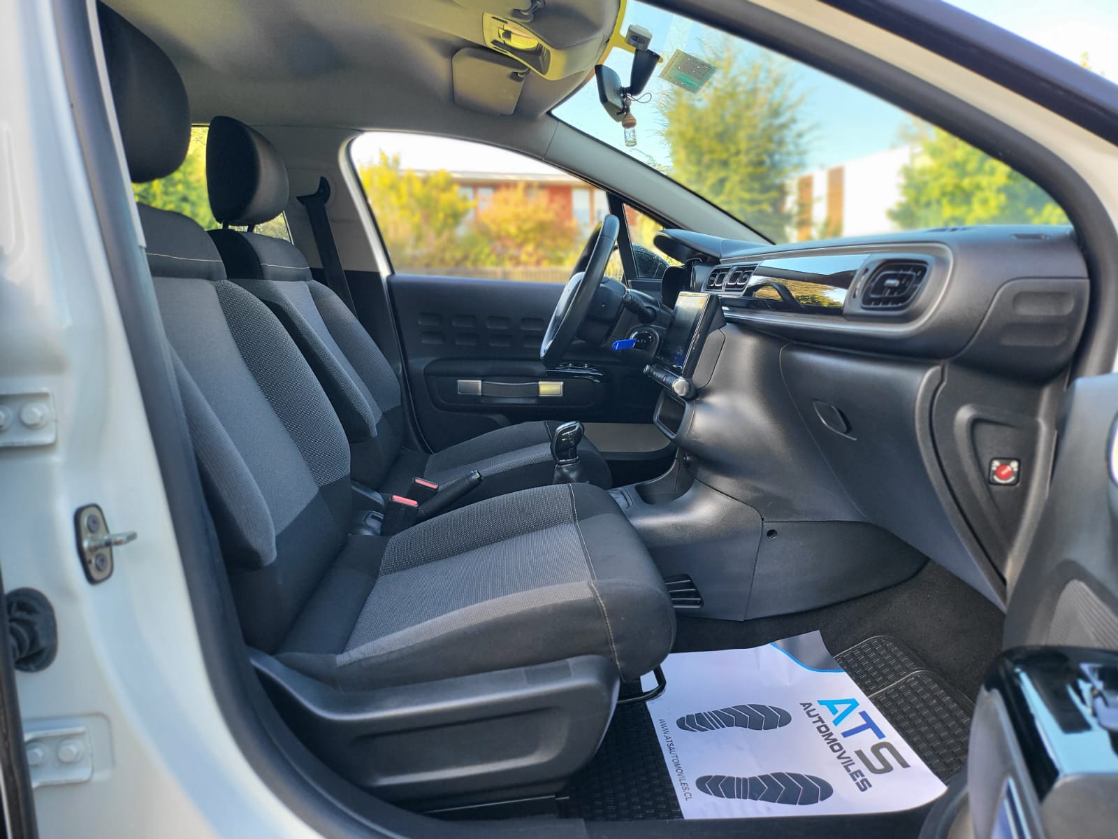 
								CITROEN C3 full									